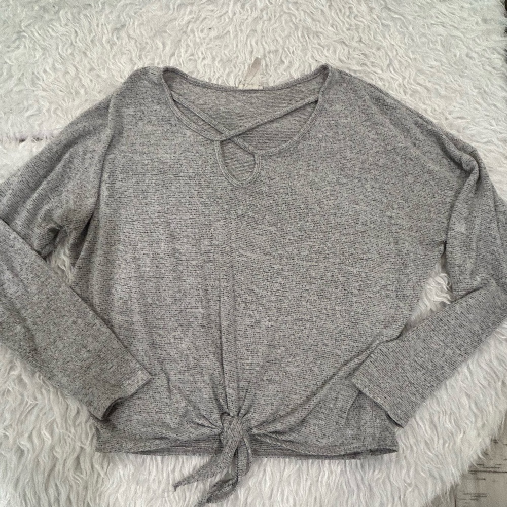 Lightweight Grey Marled Top Crisscross Chest Center Tie Size Medium/Large